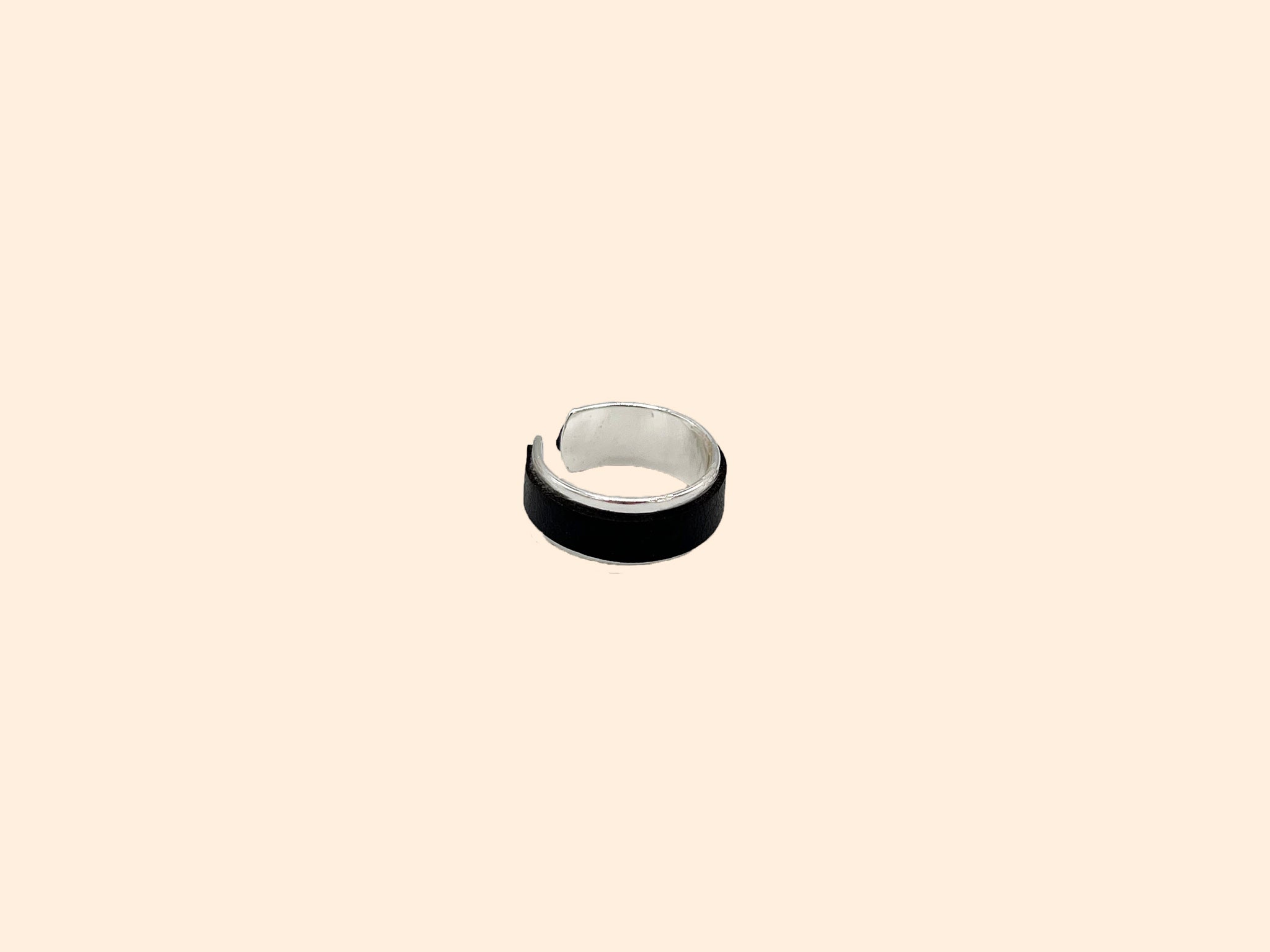 Mélodie - Small vegan leather ring